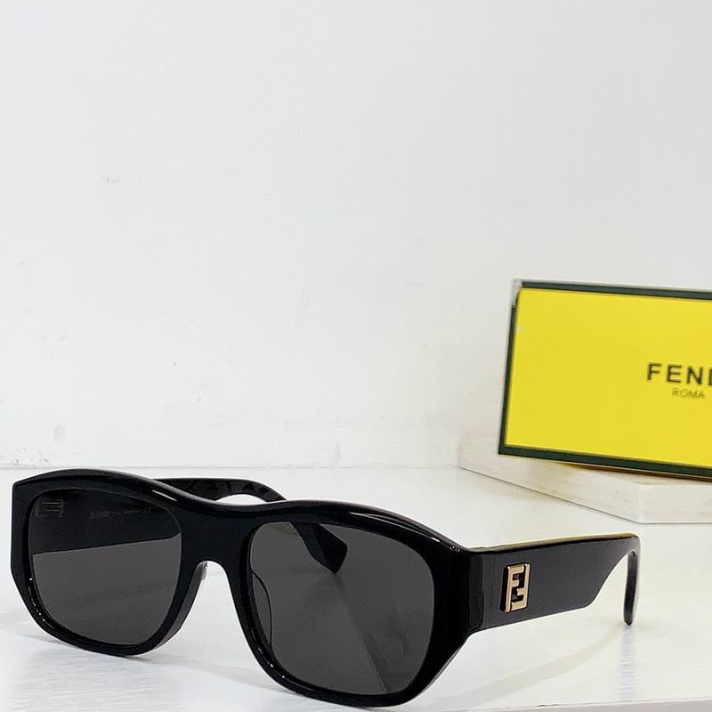 Fendi Glasses (120)